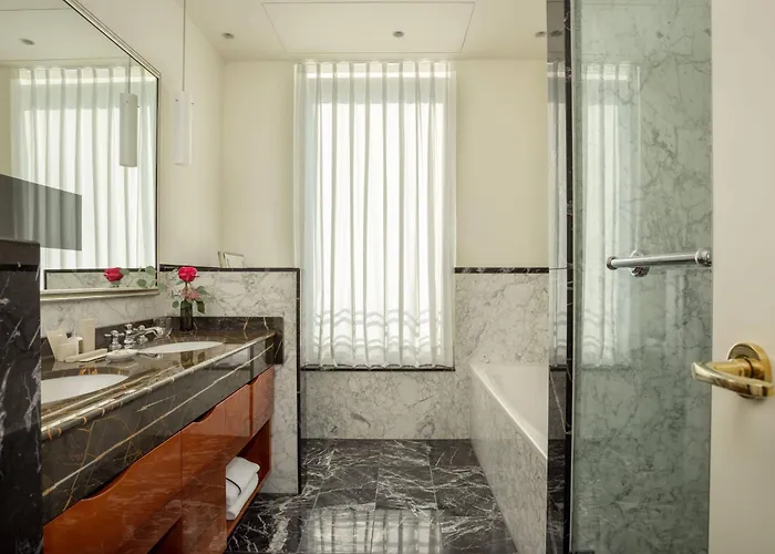 5 Sterne Hotels Atlantic Hamburg, Autograph Collection